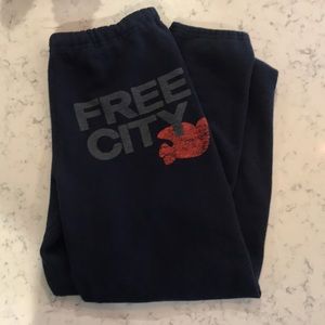 Free city sweatpants